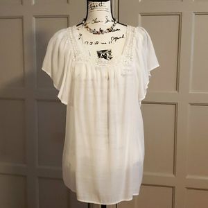 Liz Claiborne Summer White Top